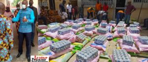 Mois du Ramadan : le ministre Adama Diawara offre des kits alimentaires à la communauté musulmane de Yopougon ledebativoirien.net
