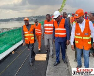 Abidjan-retard dans la livraison du 4è pont : Amedé Kouakou, «c'est inacceptable!», il donne un carton jaune à la société chinoise d'exécution des travauxLEDEBATIVOIRIEN.NET
