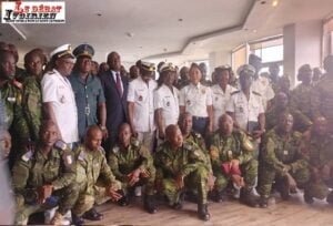 Côte d'Ivoire-117 militaires reconvertis aux affaires maritimes : Amadou Koné  leur ouvre les portes de la DGAMP-Ledebativoirien.net