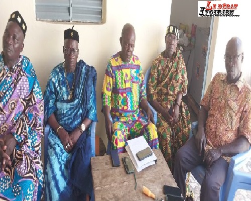 Chefferie cantonale akouè à Yamoussoukro ledebativoirien.net